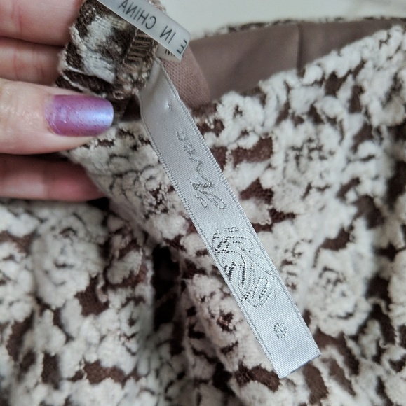 $5 SALE Peplum Floral Crop Top, Sweetheart, Cream Brown SM - Picture 6 of 6